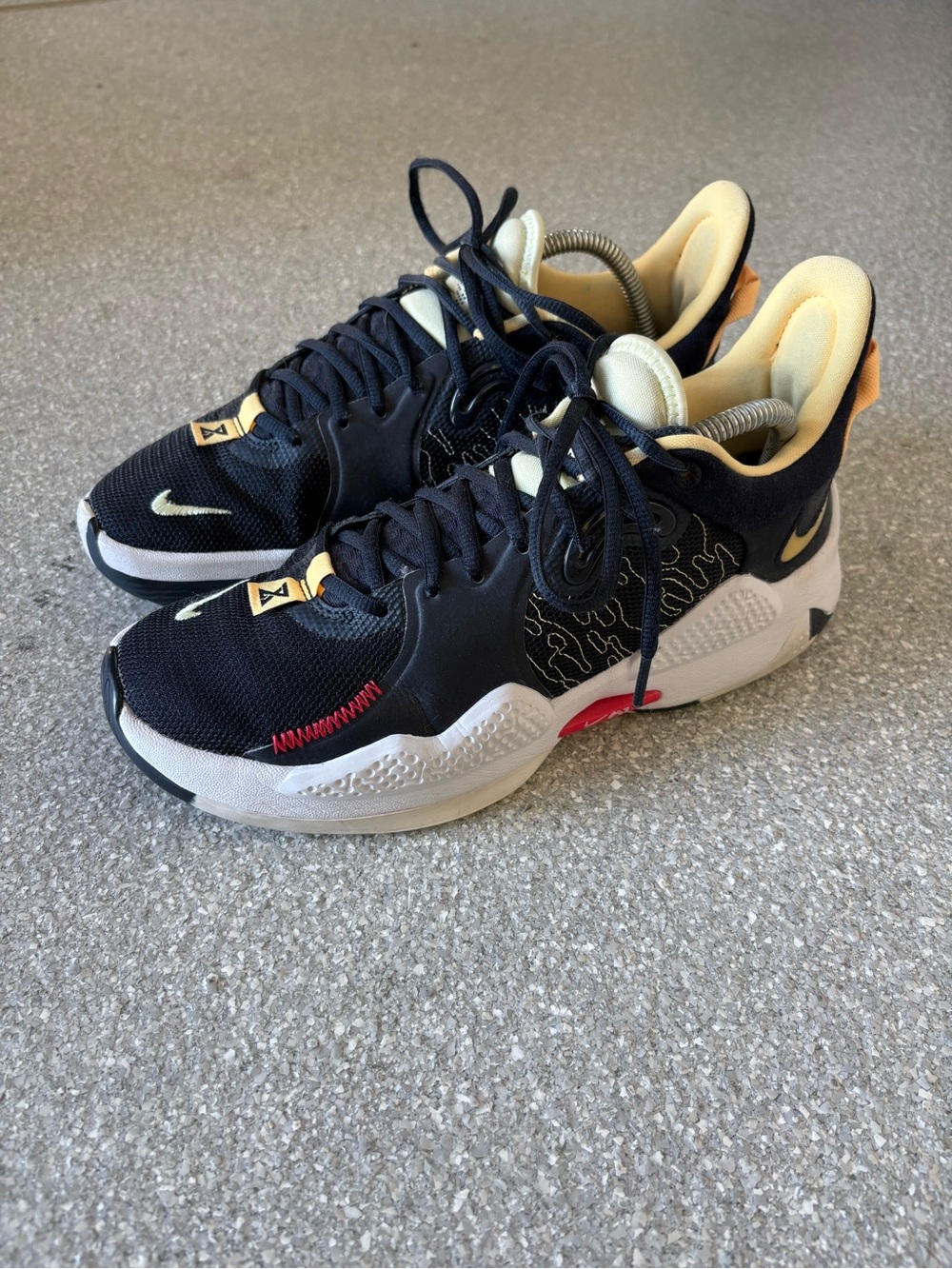 Nike PG 5 'Dark Obsidian Melon Tint' basketball shoes size 8